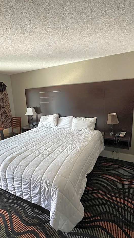 Country Town N' Suites