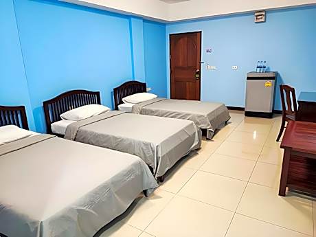 Triple - 3 Single Beds Non-Smoking