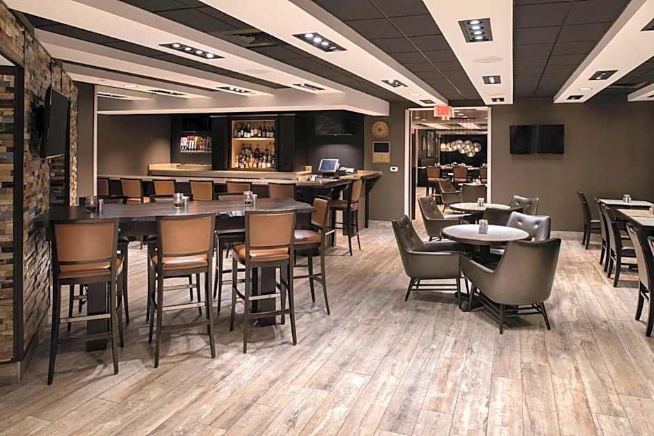 DoubleTree by Hilton Raleigh Crabtree Valley, NC
