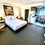 Arbutus Grove Motel