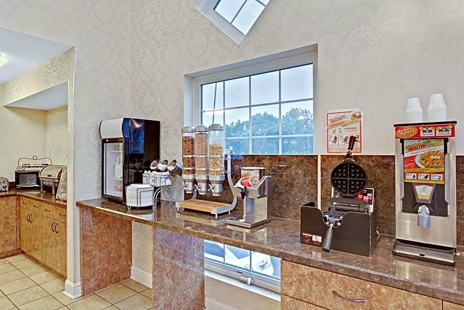 Howard Johnson by Wyndham Blackwood Near Philadelphia