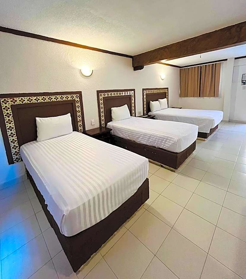 Suites Cancun Center