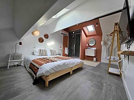 Appartement-Duplex Reveuse-Prestige-Salle de bain privée séparée-Vue sur Jardin