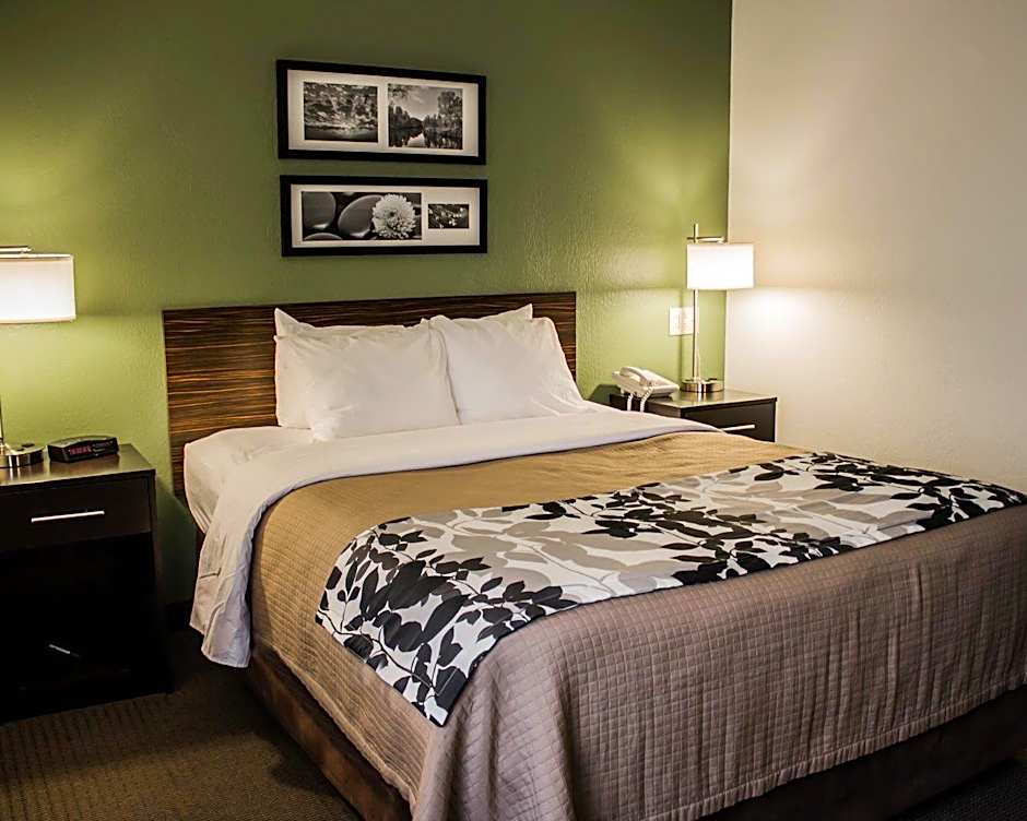 Suburban Studios Johnstown - Richland Town Center