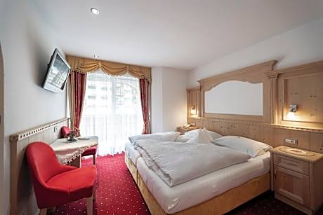 Standard Double or Twin Room with Balcony