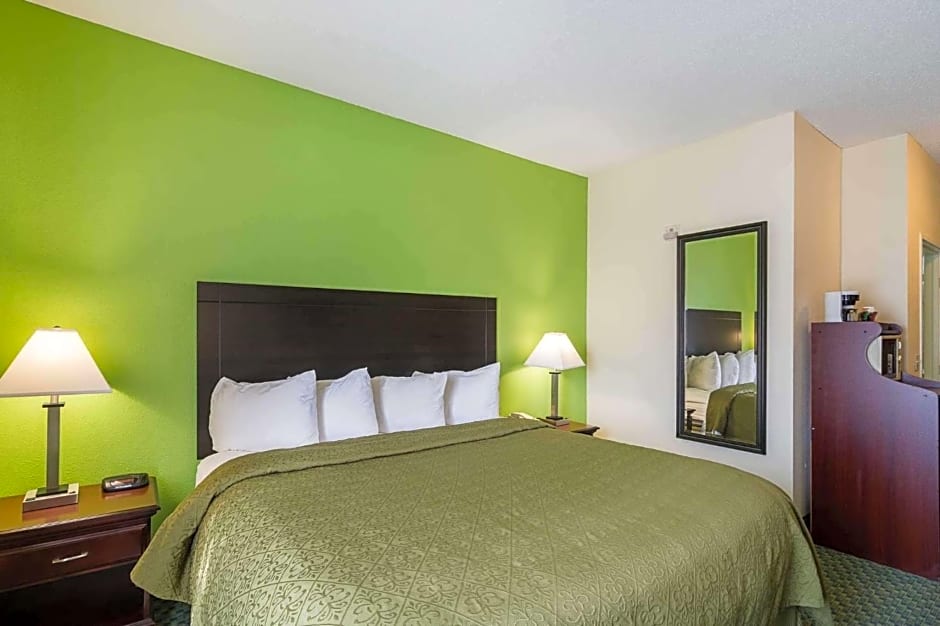 Quality Inn & Suites near I-80 and I-294