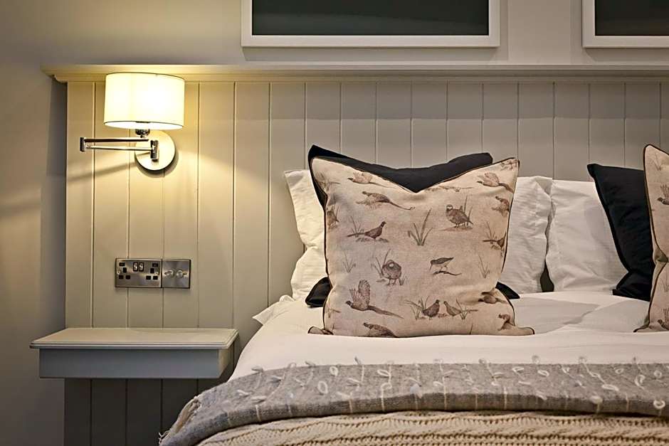 Tithe Barn - Self Check In Hotel