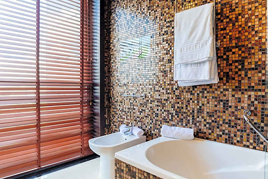 Axis Porto Business & Spa Hotel