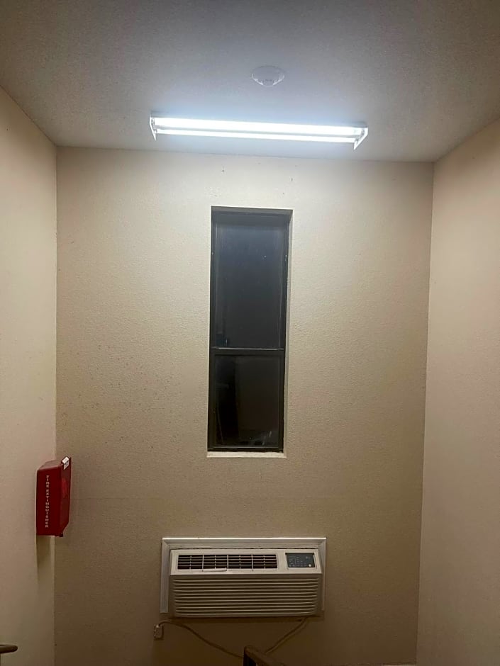 Travelodge by Wyndham Junction City
