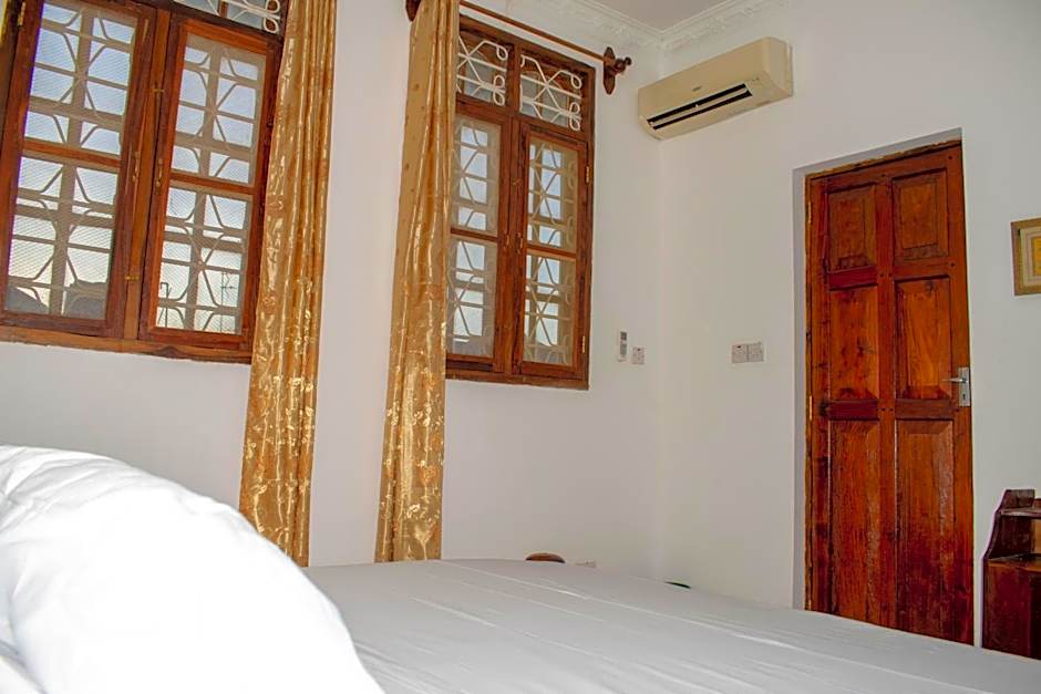 SULKHAN SERVICED APARTMENT