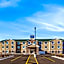 Cobblestone Hotel & Suites Denmark - Green Bay