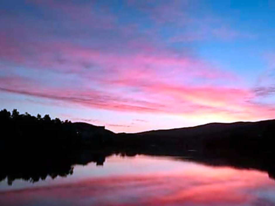 Hütte Jil Shirakabako at 1,400m