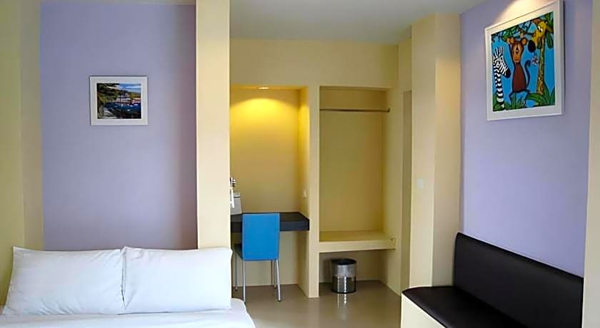 C2 Residence Hotel