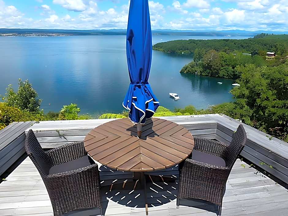 Serenity on Wakeman Bed and Breakfast