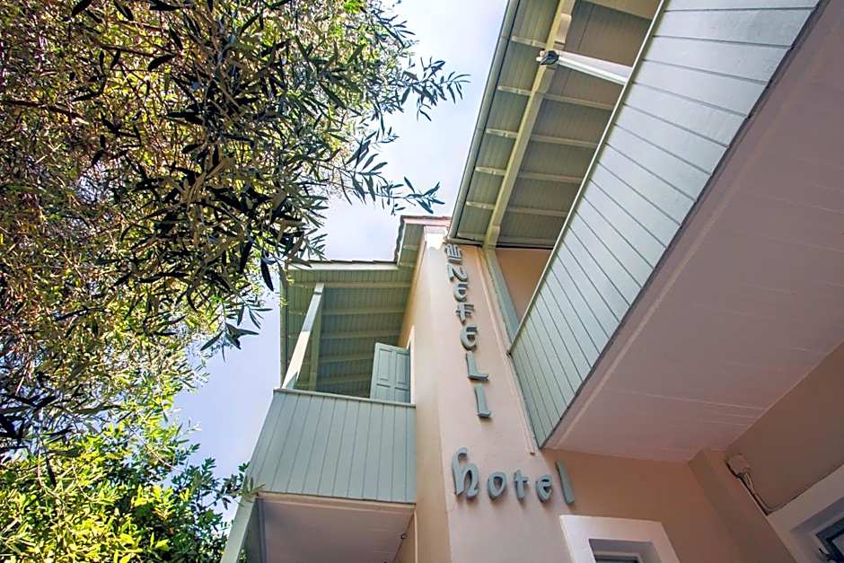 Nefeli Hotel