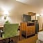 Econo Lodge Inn & Suites At Fort Moore