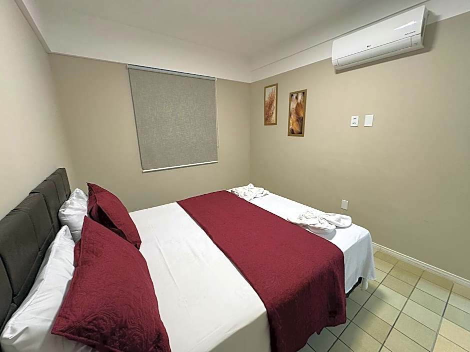 Apto 3 quartos grande a 50m do Mar AH113