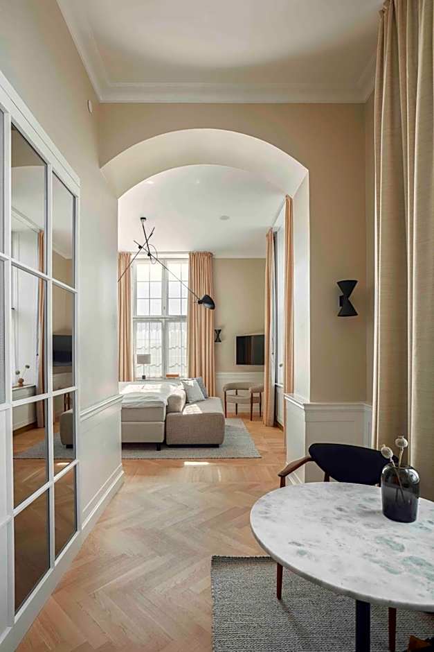Photo 1 of 7 of Junior Suite