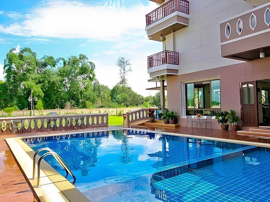 Phanomrungpuri Hotel