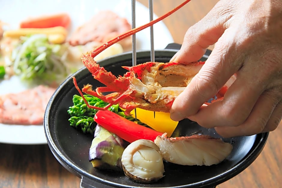 Izu Ippeki lake lakeside terrace