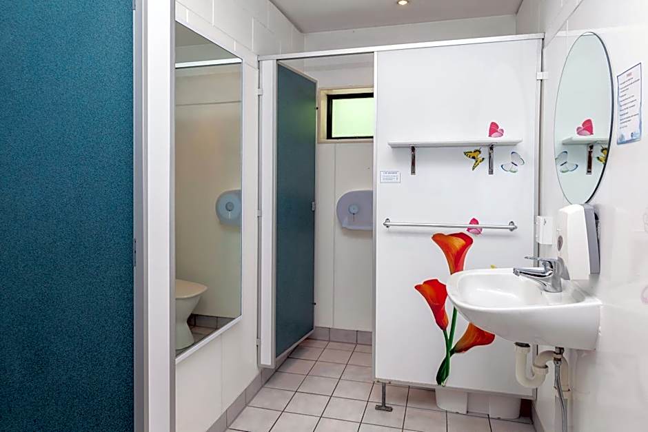 Around The World Backpackers