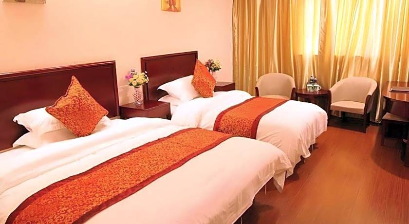 GreenTree Inn JiangSu DingShu Twon JieFang(E) Road Express Hotel