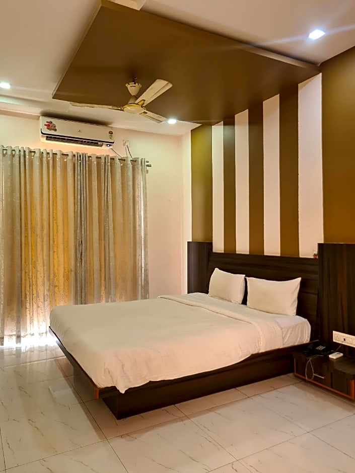 HOTEL SWAMIRAJ EXECUTIVE