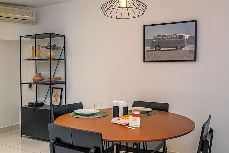 Apartamento Moderno a 300 m da Praia do Leblon