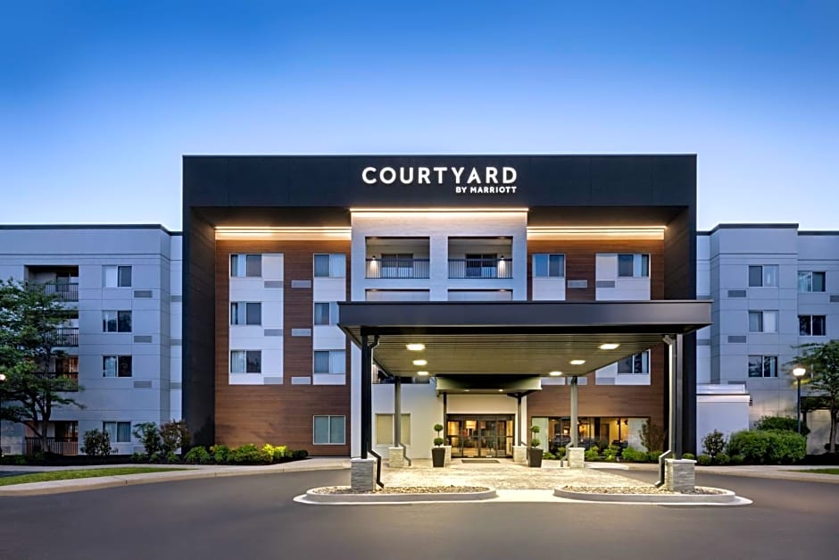 Courtyard by Marriott Edison Woodbridge