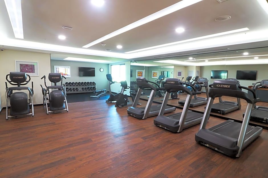 Holiday Inn & Suites Puerto Vallarta Marina & Golf By IHG