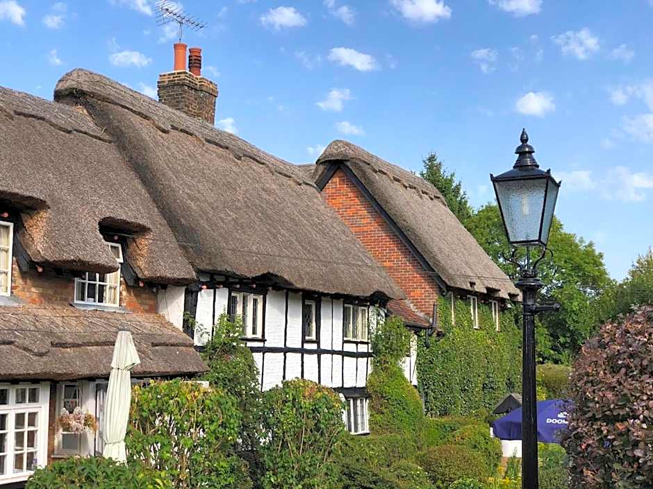 Old Hunters Lodge Whipsnade Limited