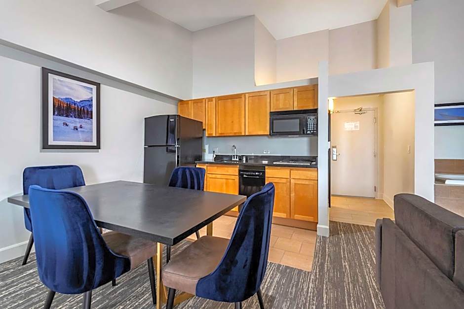 Best Western Premier Denver East