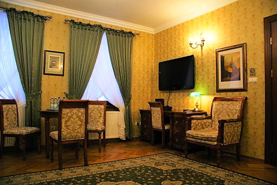 Hotel Sarmata Zespół Dworski