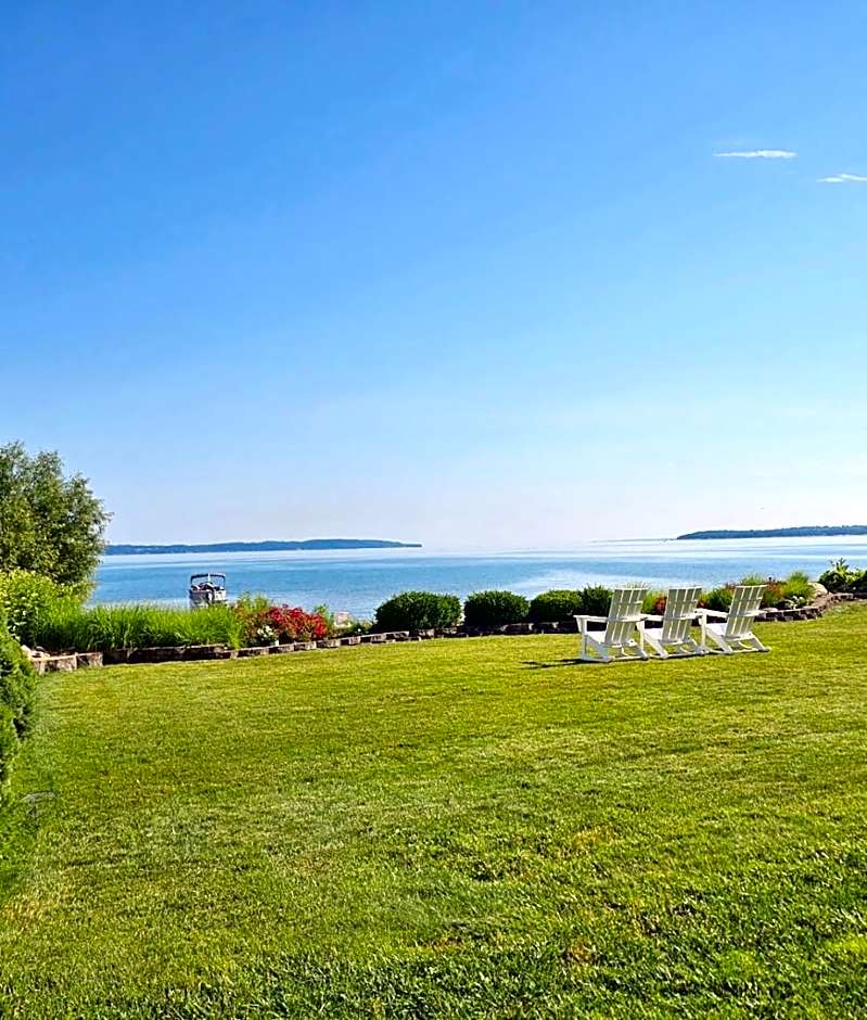 The Beach Haus - Traverse City