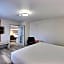 Holiday Inn Express Hotel & Suites Milwaukee Airport by IHG