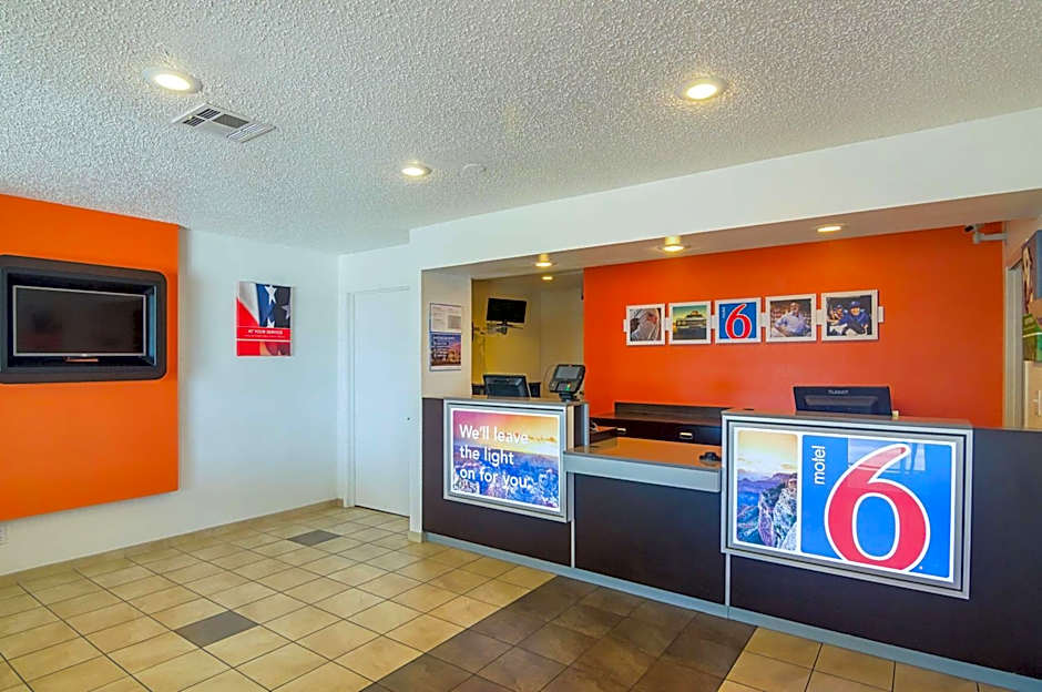Motel 6-Lawton, OK