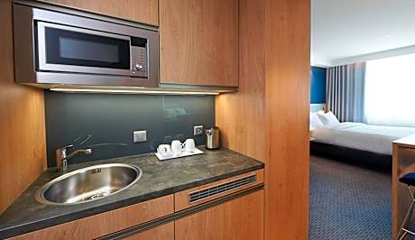 Queen Suite