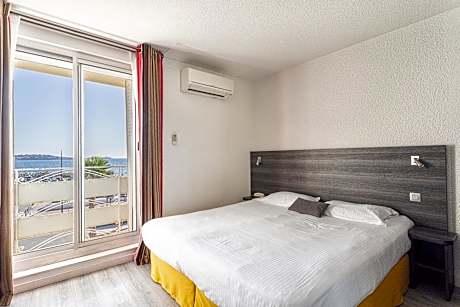 Triple Room with Sea View