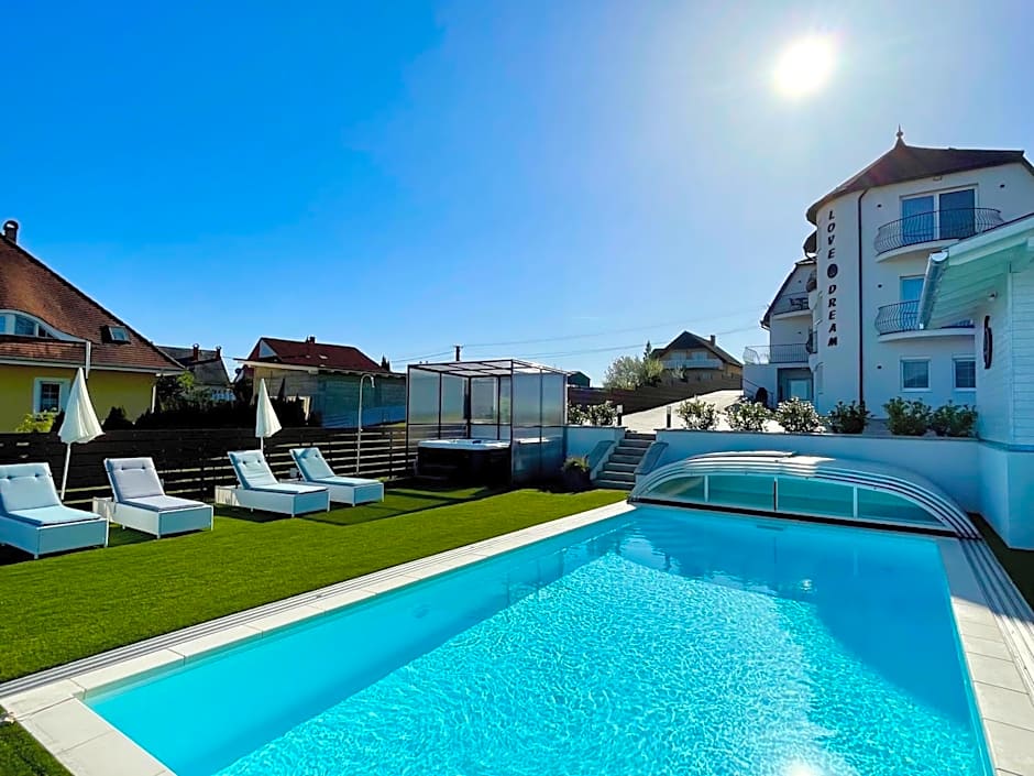 Love and Dream Élményvilla