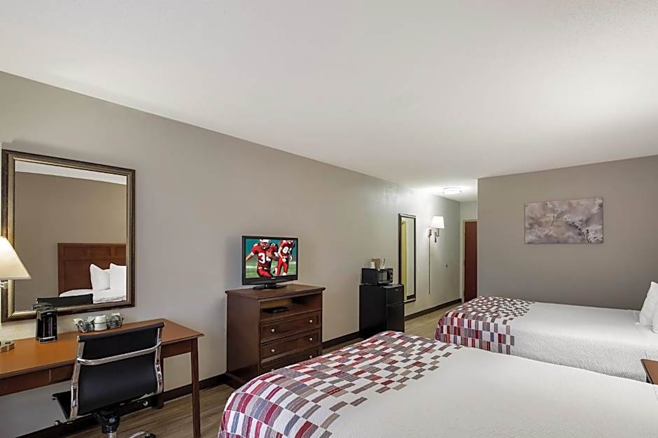 Red Roof Inn & Suites Bloomsburg- MIfflinville