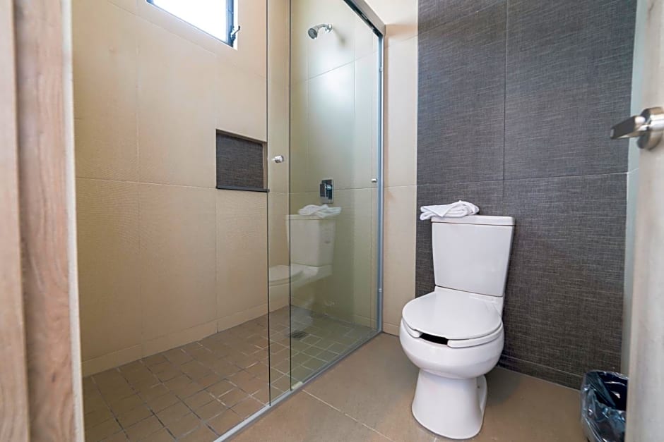 TH HOTEL & VIVIENDA