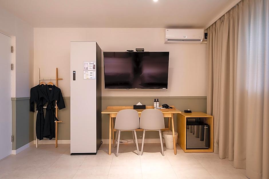 Knockin Hotel Daejeon by Aank