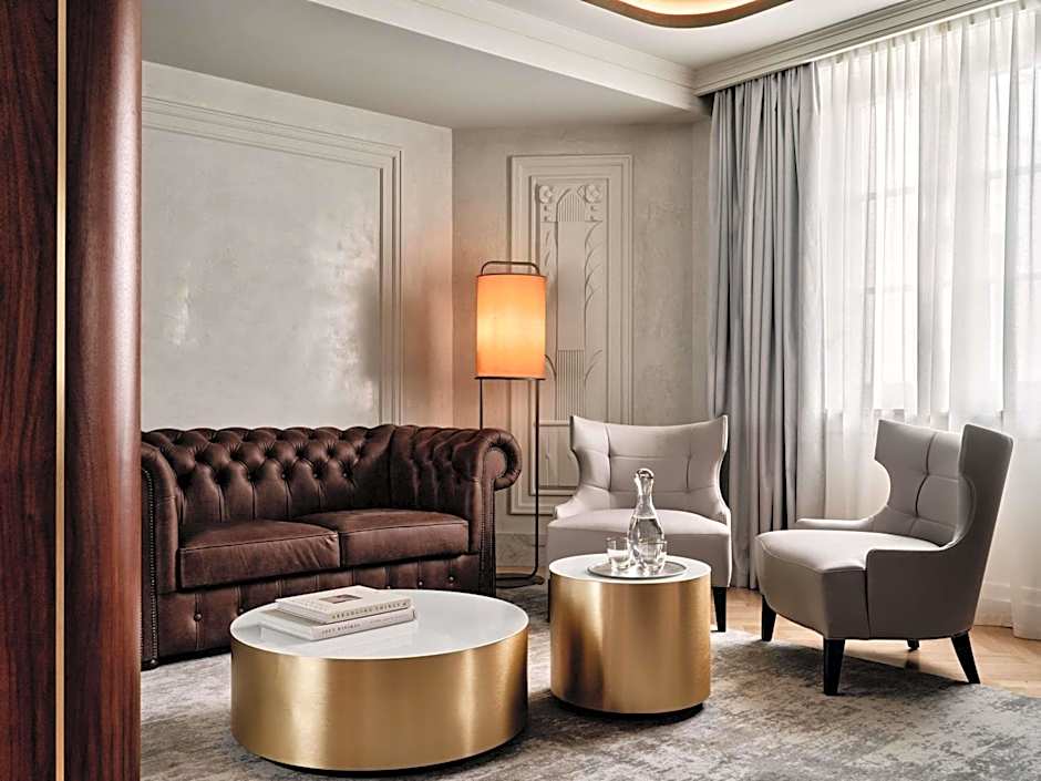 Crown Krakow - Handwritten Collection