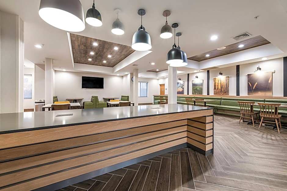Fairfield by Marriott Inn & Suites Greensboro Coliseum Area