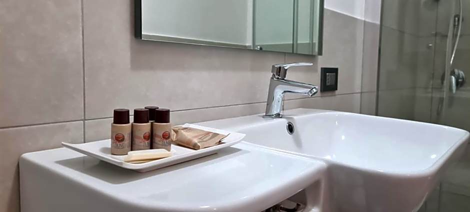 215 addaura luxury room