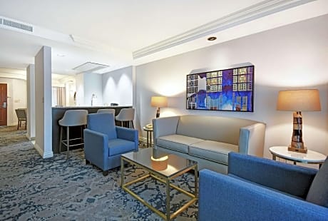 1 KING BED-3 ROOM PRESIDENTIAL SUITE-NON SMK