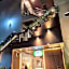 Chilli Hotel & Restaurant