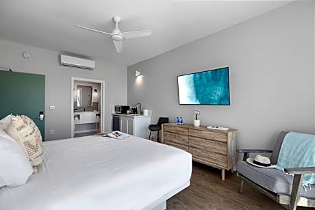 Junior Suite with Balcony