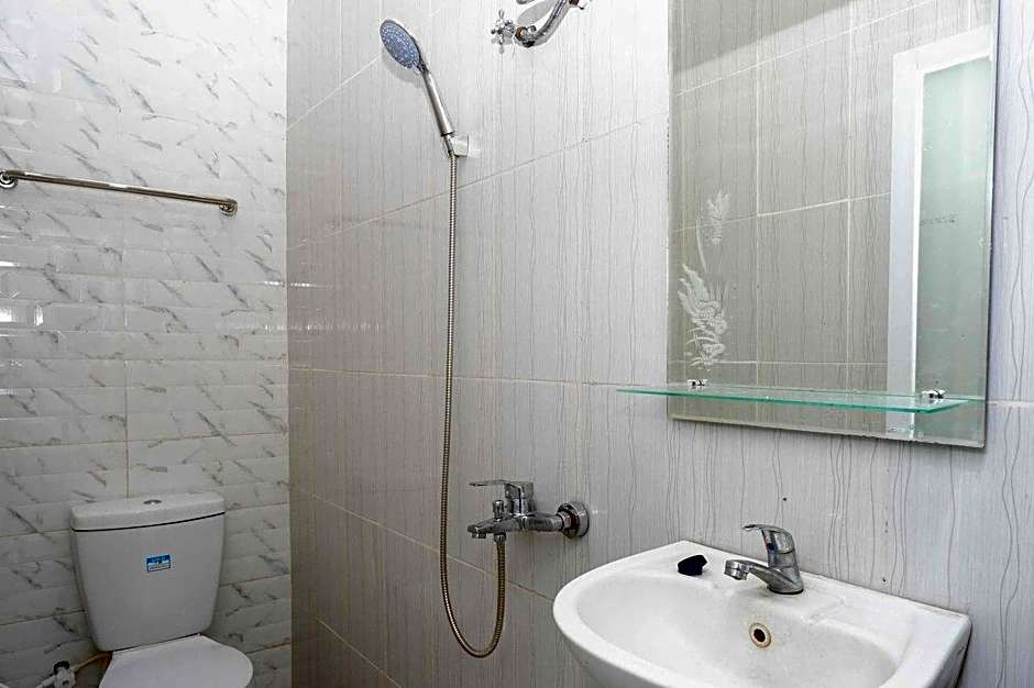 RedDoorz @ Kawasan Industri Candi Semarang