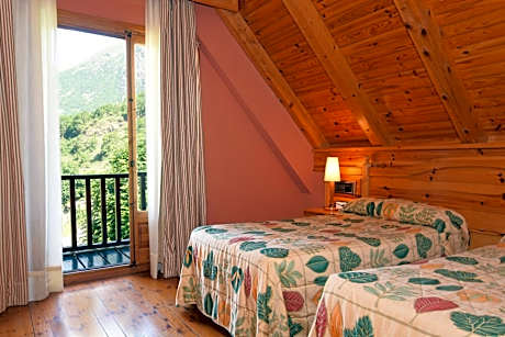 Quadruple Attic  Room